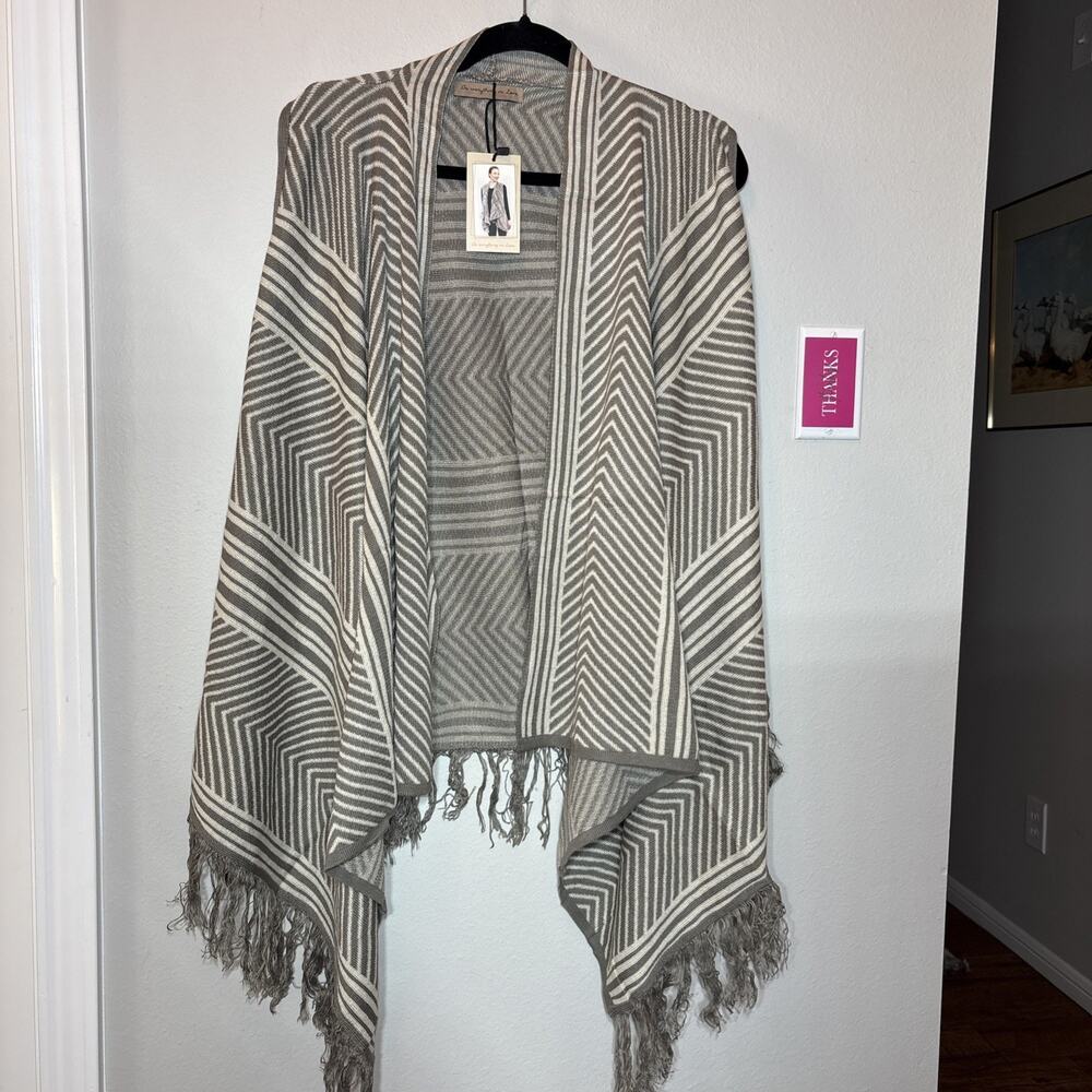 Vintage Do Everything In Love Poncho Beige Striped Fringe Boho Wrap Shaw NWT